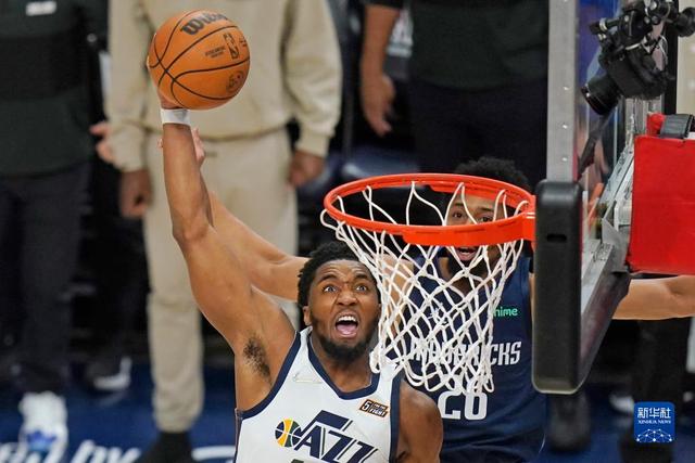 中国足球少年遇上英超小将