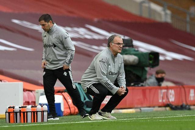 李凯尔0分赵睿17分 中国男篮不敌塞尔维亚