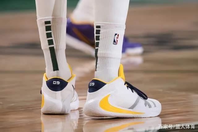 浓眉40+15詹姆斯31分 湖人险胜送奇才13连败