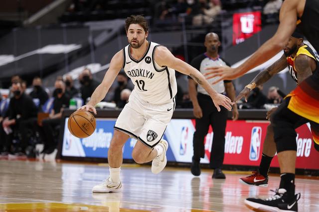 韩德君16+11辽宁胜新疆 林庭谦25分天津胜山东